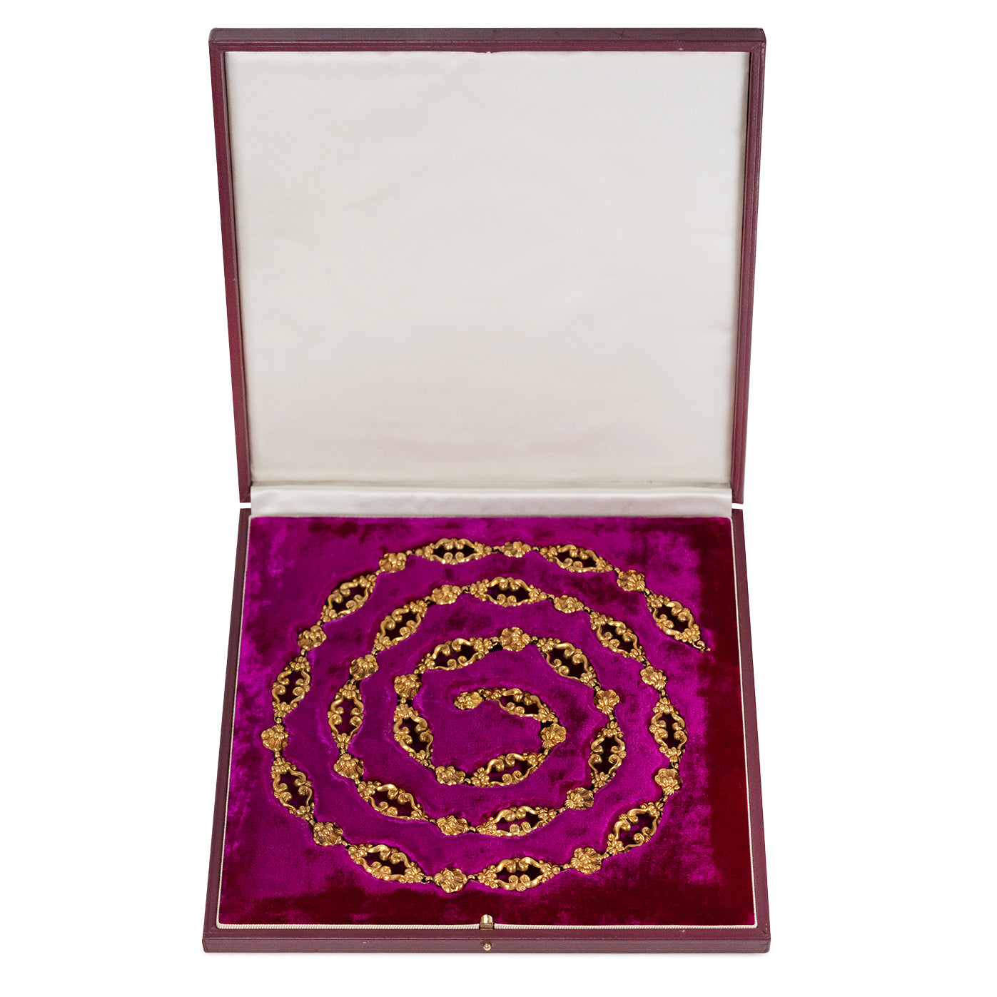 Georgian Repoussé Gold Chain-Charlotte Sayers Antique Jewellery