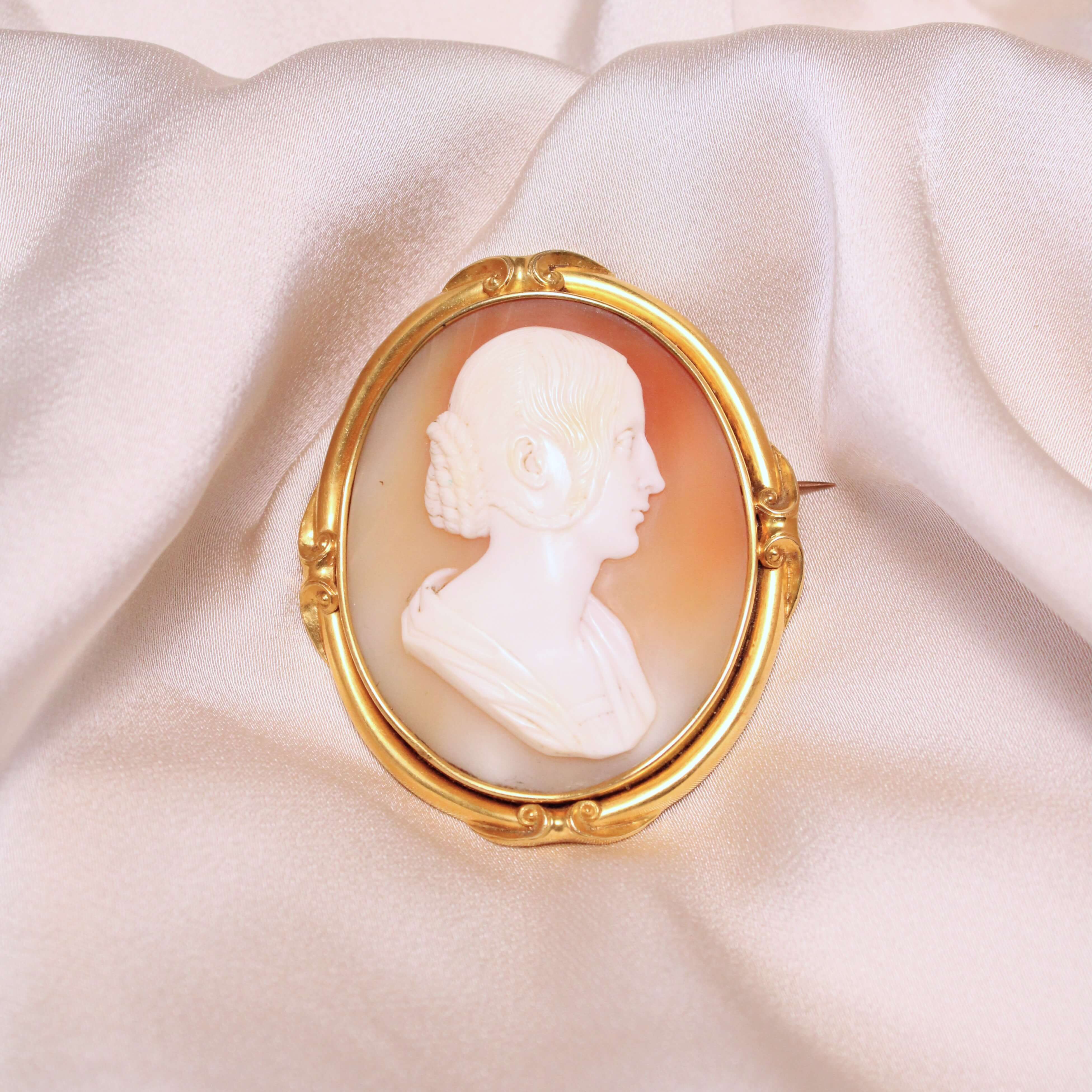 Victorian Cameo Brooch-Charlotte Sayers Antique Jewellery