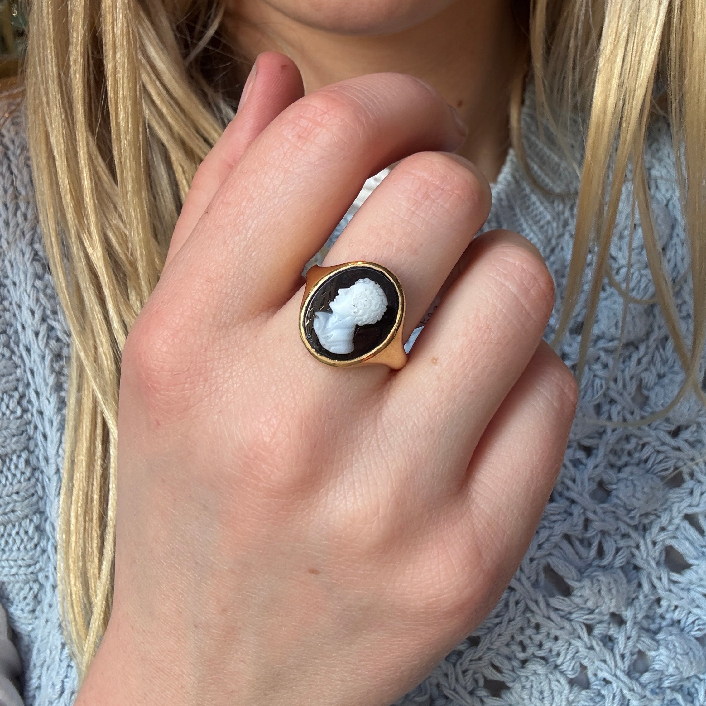 Victorian Cameo Ring of Byron-Charlotte Sayers Antique Jewellery