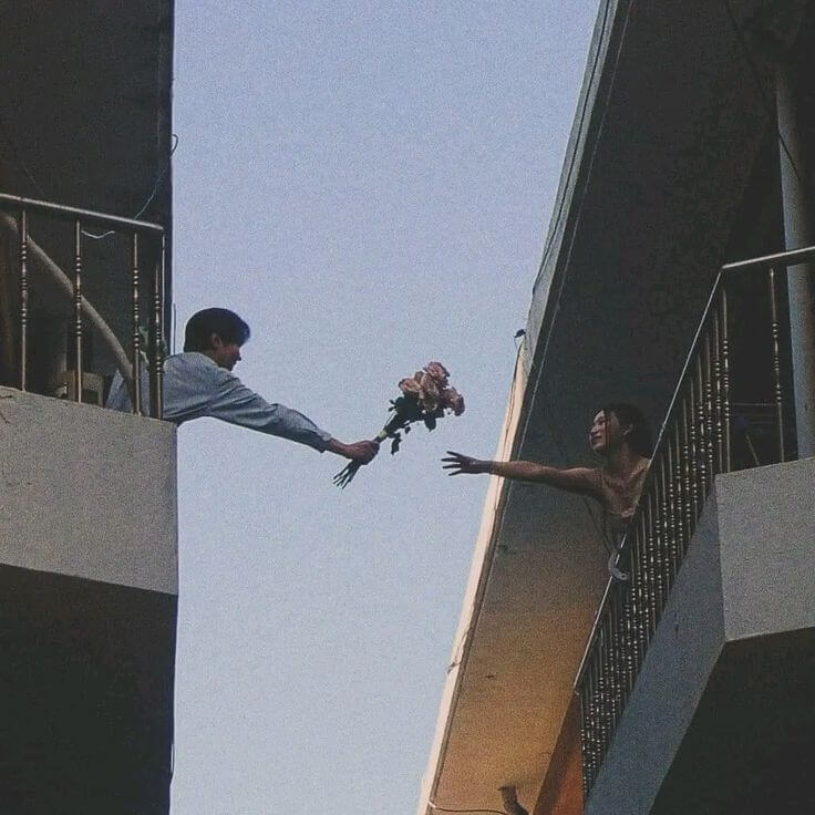 10 Ways to Say 'I Love You' With Antique Jewellery