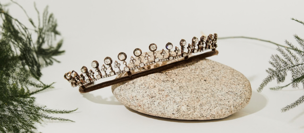 Tiaras & Hair Combs
