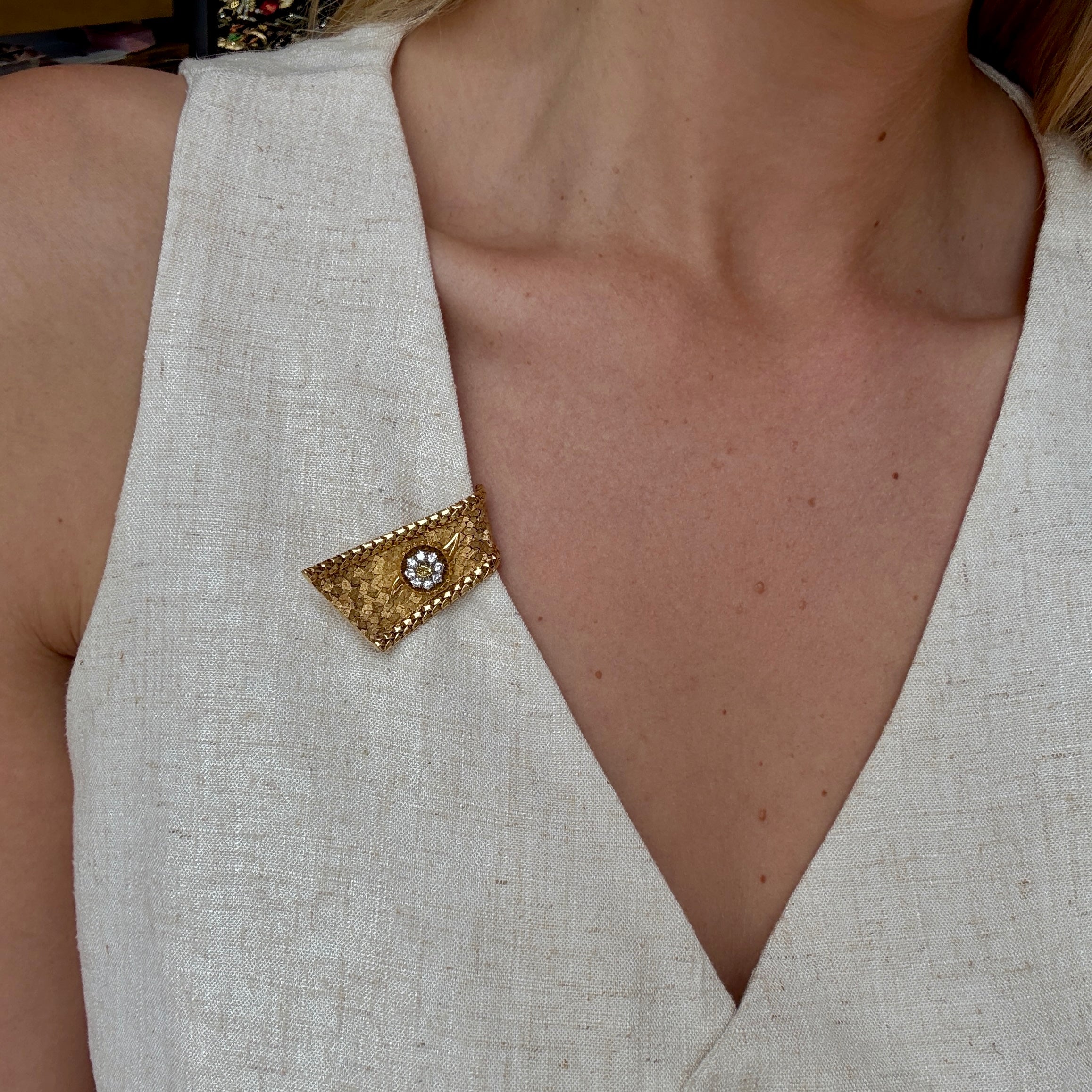 1940's Diamond Gold Clip-Charlotte Sayers Antique Jewellery
