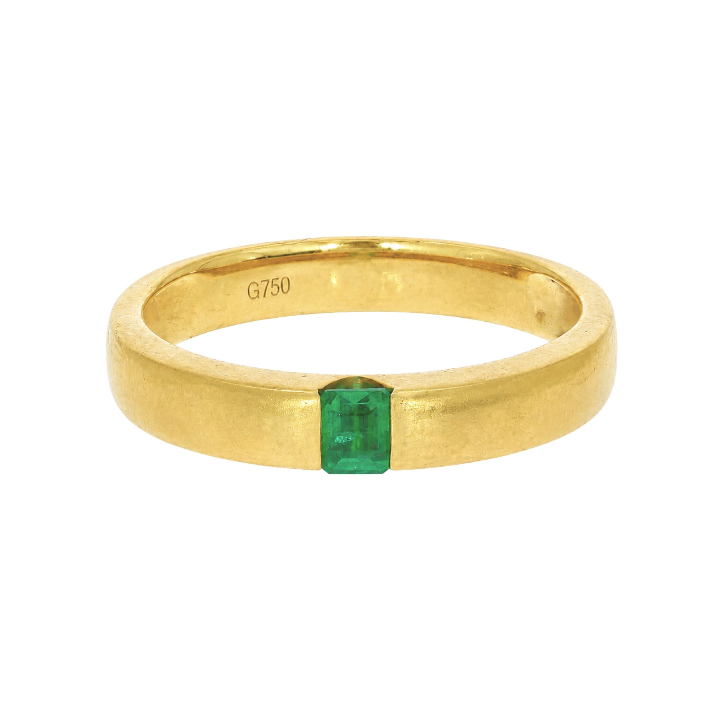 Emerald Gold Band Ring-Charlotte Sayers Antique Jewellery