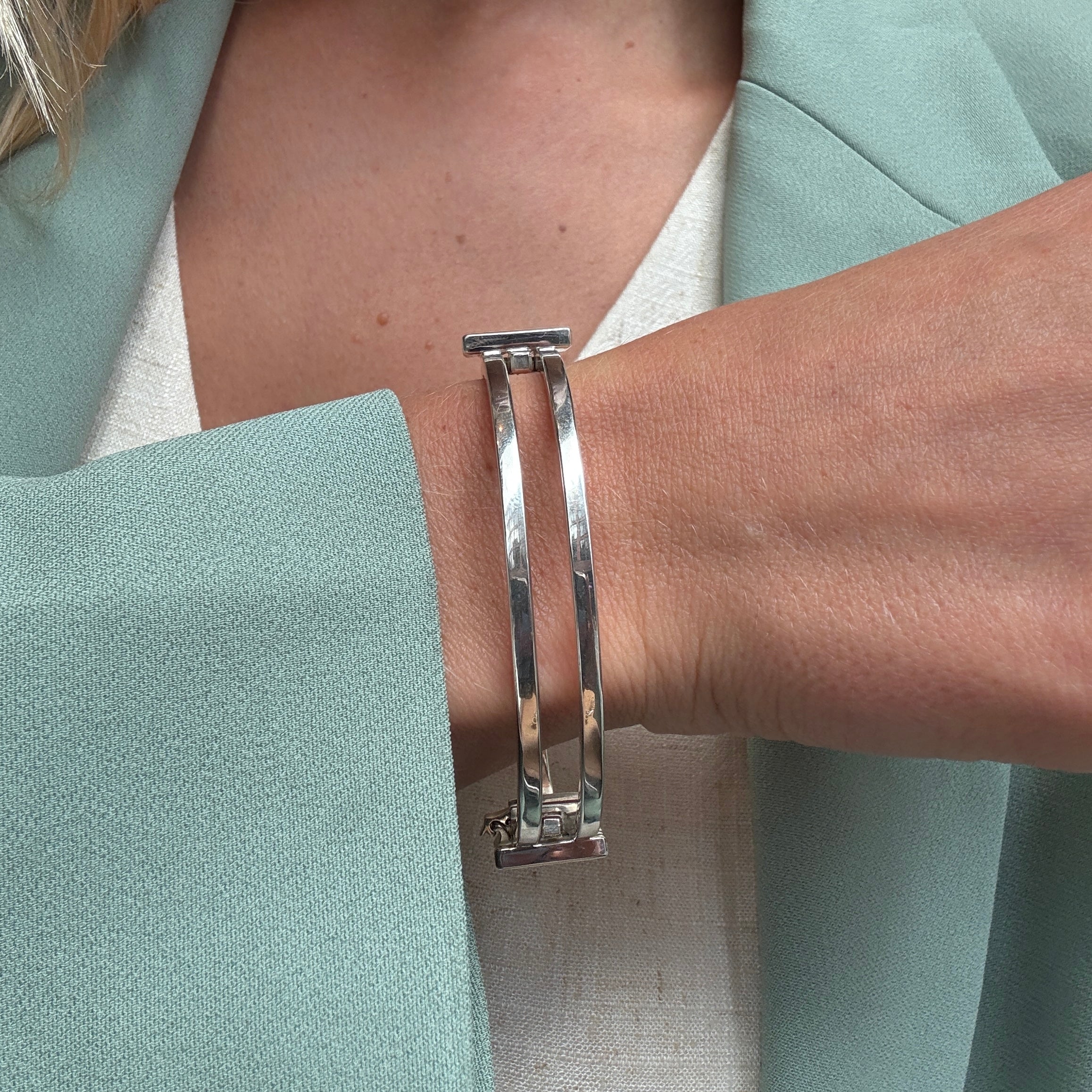 Frank Gehry for Tiffany Suite-Charlotte Sayers Antique Jewellery