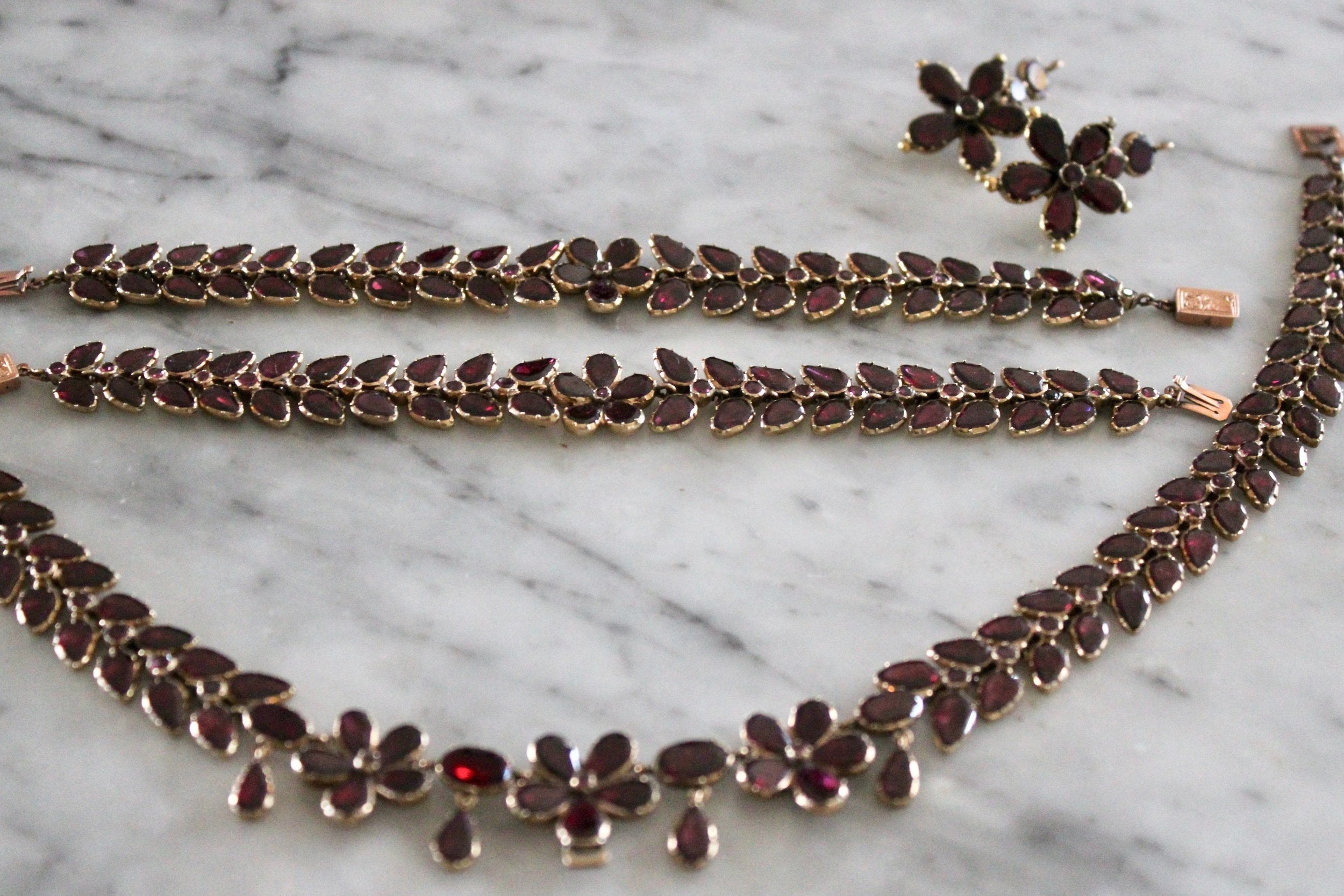 Georgian Fine Gold Garnet Suite-Charlotte Sayers Antique Jewellery