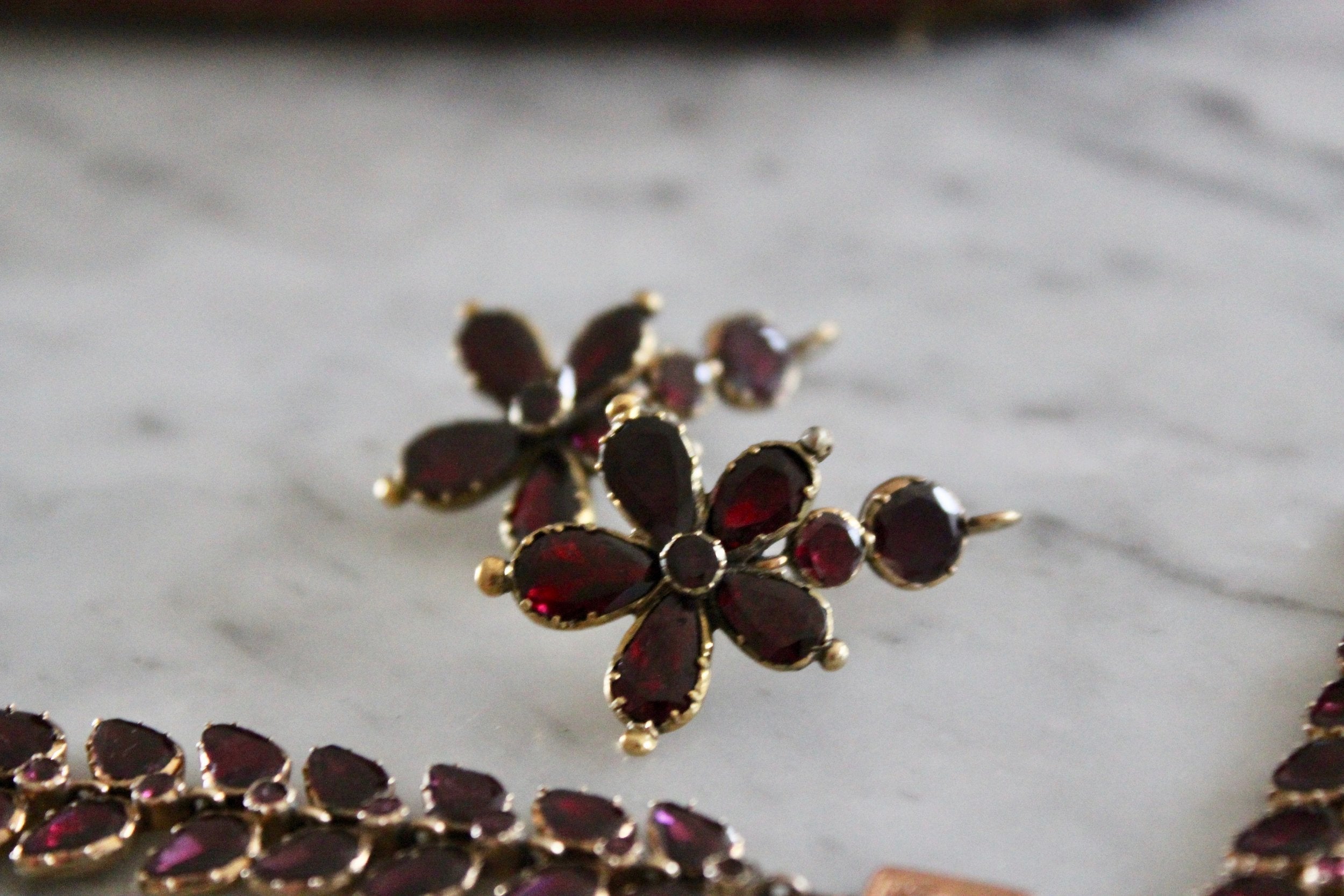 Georgian Fine Gold Garnet Suite-Charlotte Sayers Antique Jewellery